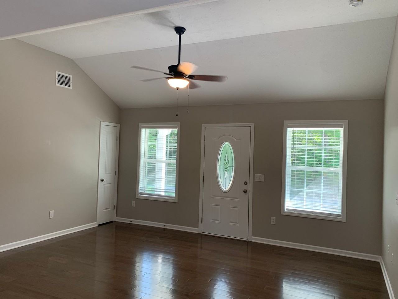 111 Grosch Ln - Photo 2 of 34
