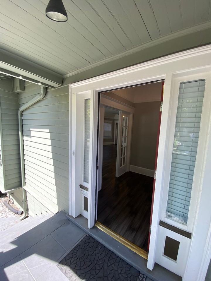 840 Aileen St - Photo 2 of 26