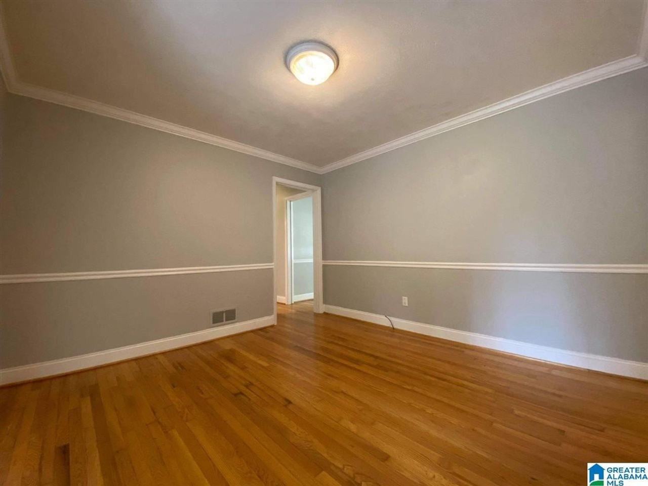 510 9th Ave Ne ##Ne - Photo 6 of 20