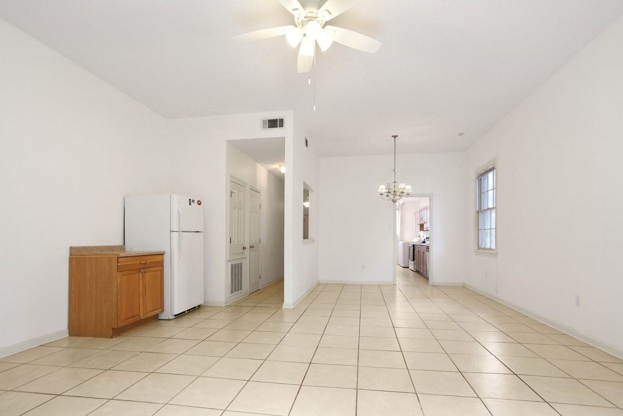 1300 Broadway St - Photo 5 of 10