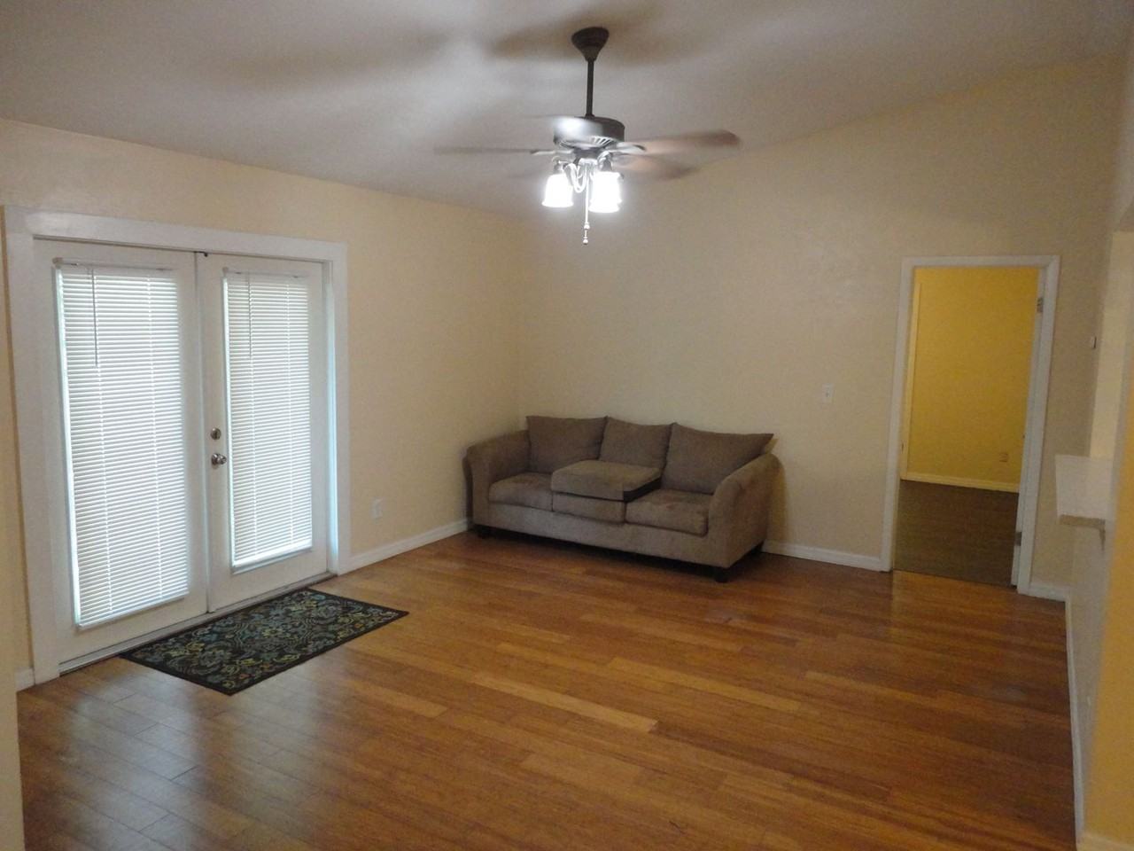 5415 Nw 38th Pl - Photo 5 of 15