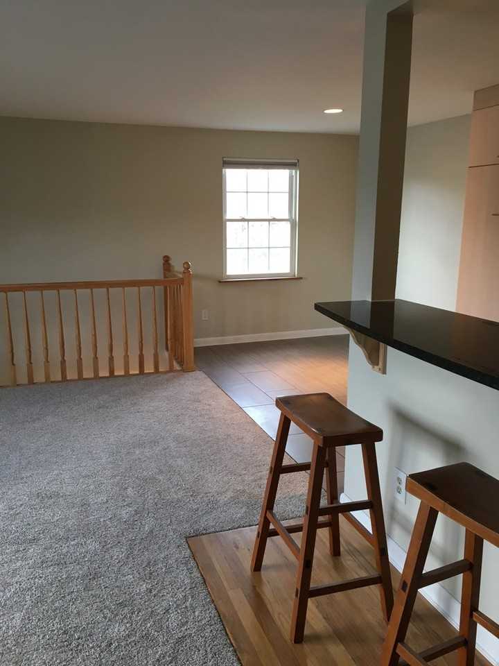 3360 34th St - Photo 5 of 14