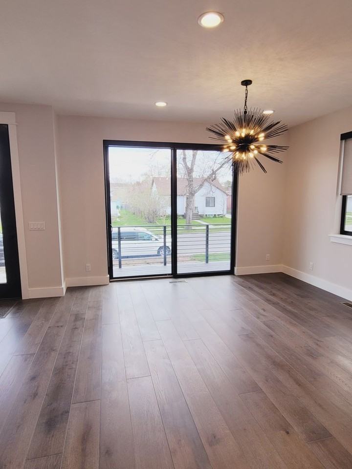 475 N Willson Ave - Photo 3 of 34