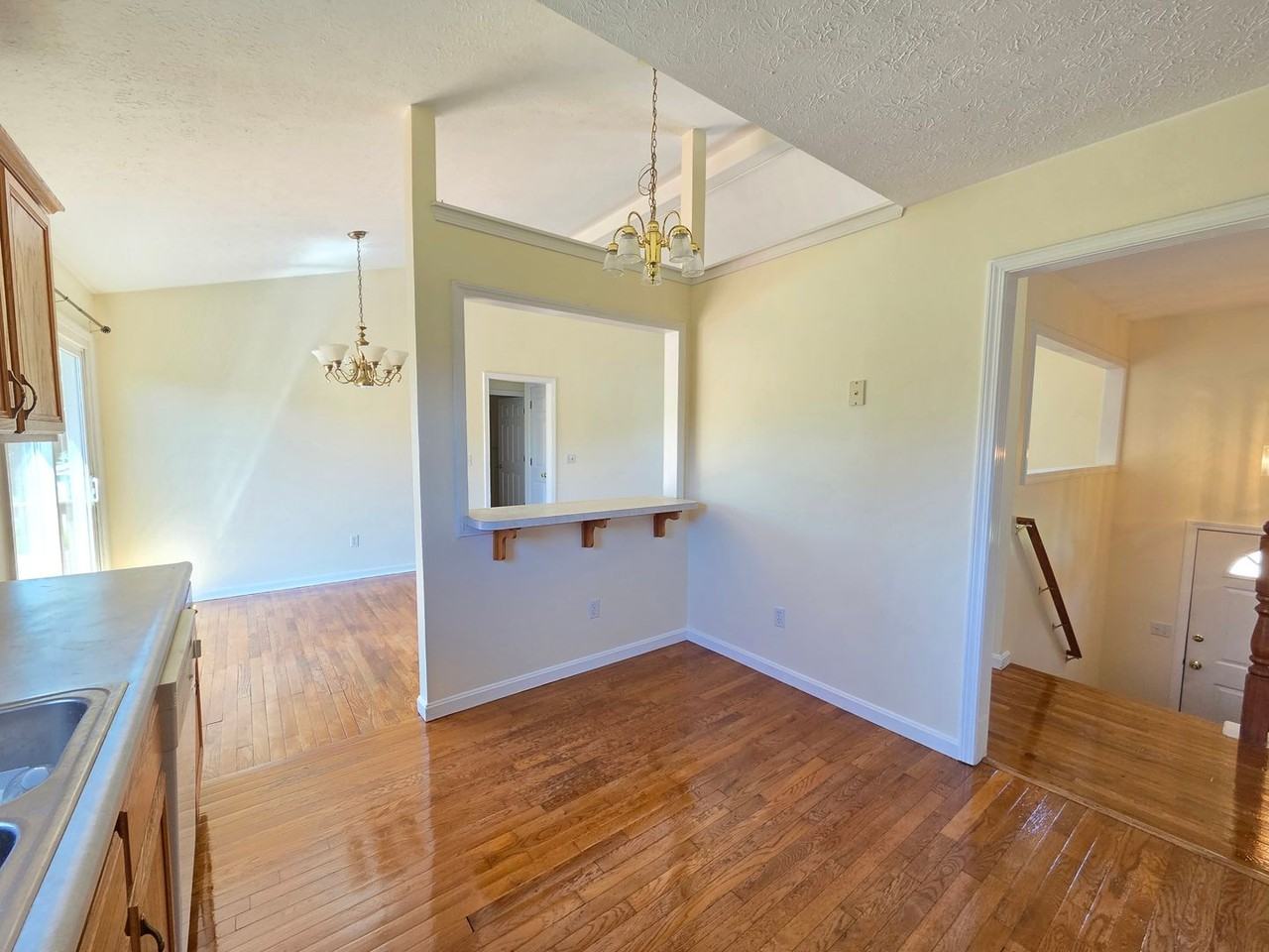 140 Byerly Blvd - Photo 7 of 25