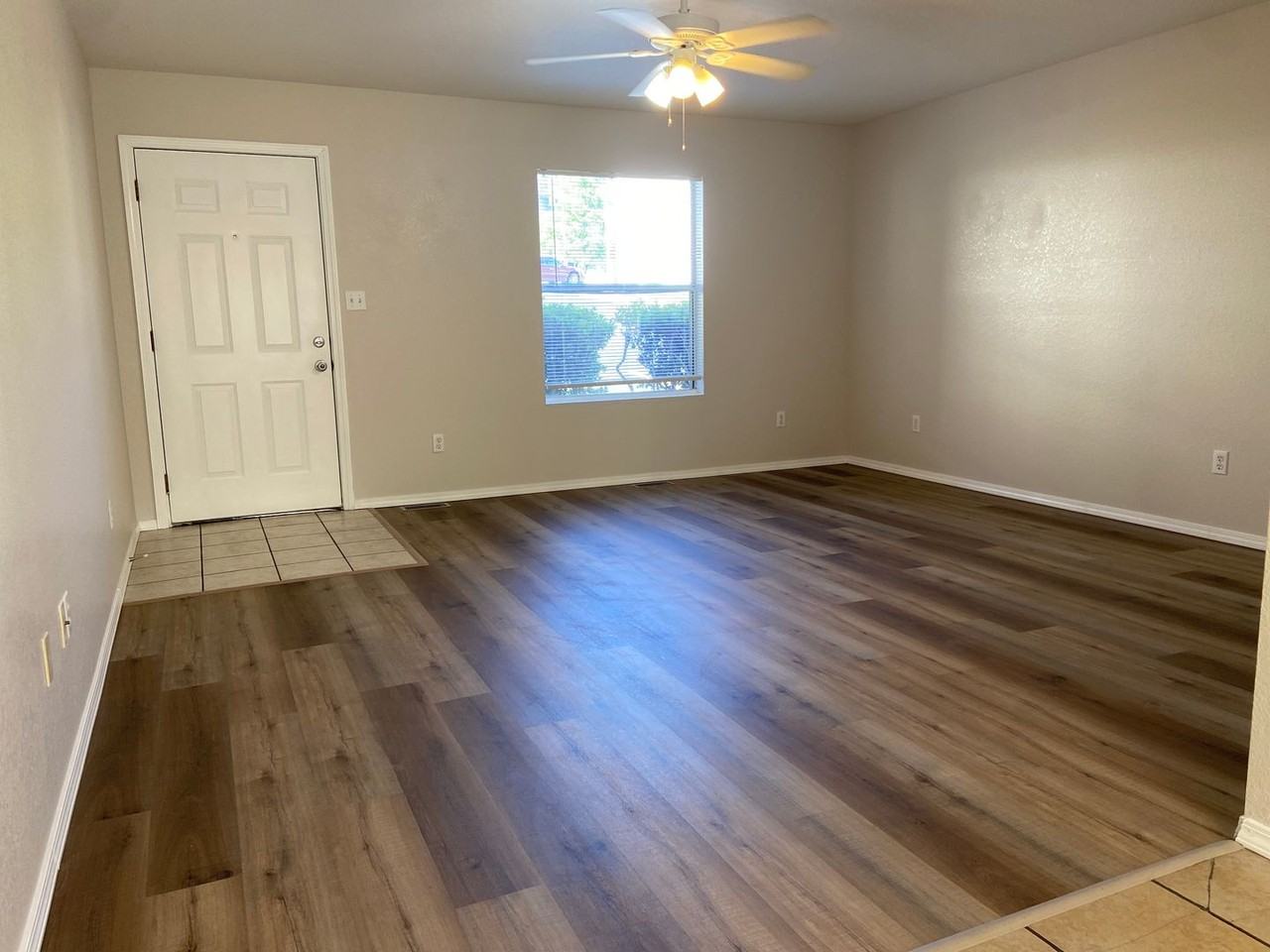 501 Twin Oaks - Photo 4 of 26