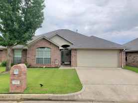 441 Maggie Cir - Photo 1 of 1