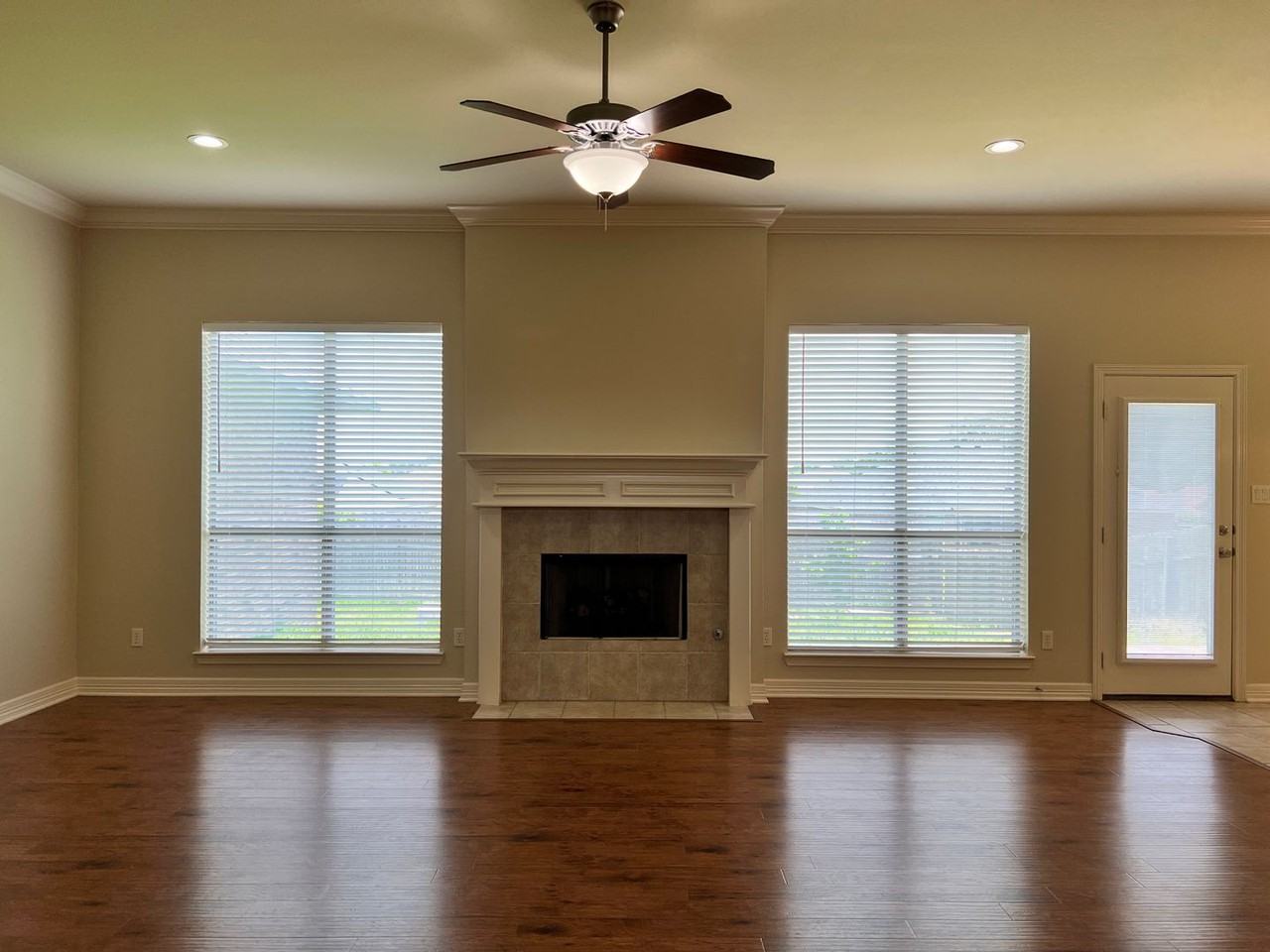 441 Maggie Cir - Photo 3 of 25