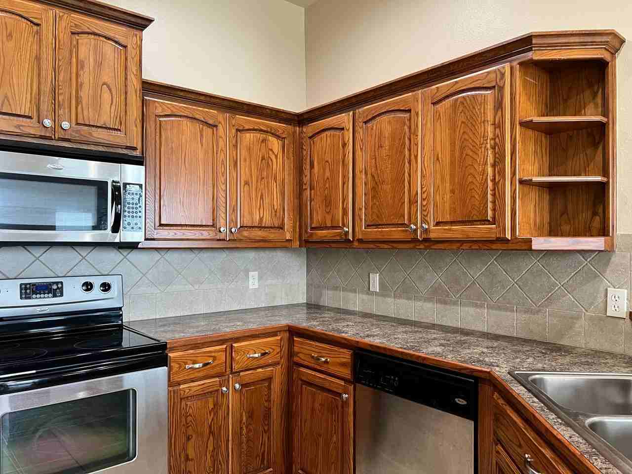 441 Maggie Cir - Photo 5 of 25