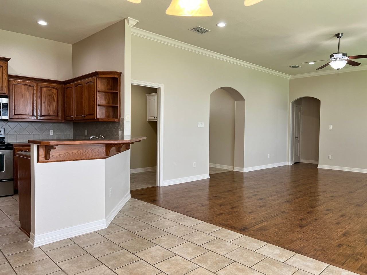 441 Maggie Cir - Photo 7 of 25