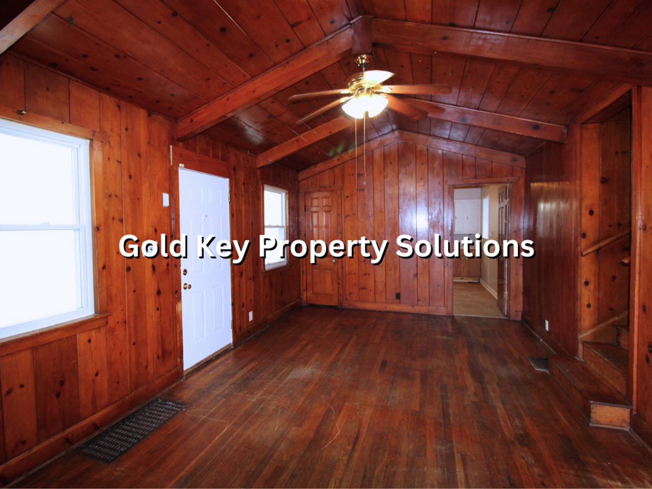 1136 Irving Way - Photo 5 of 15