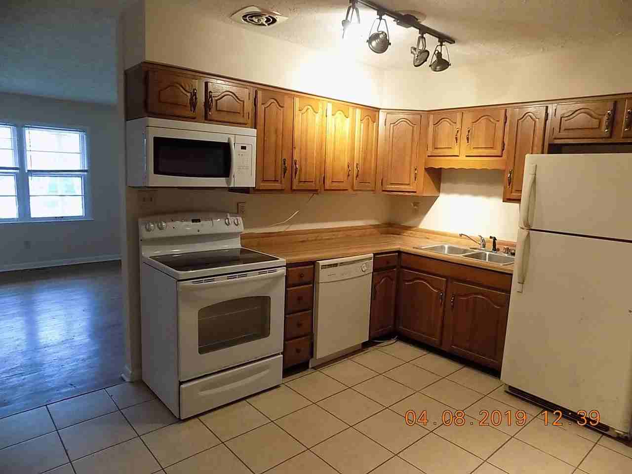 624 Hi Crest Dr - Photo 3 of 22