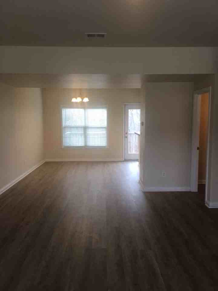 1145 Appian Crossing Way - Photo 3 of 21