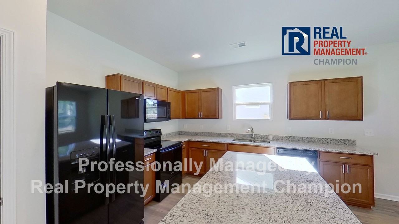 7363 Bellacroft Dr - Photo 5 of 25