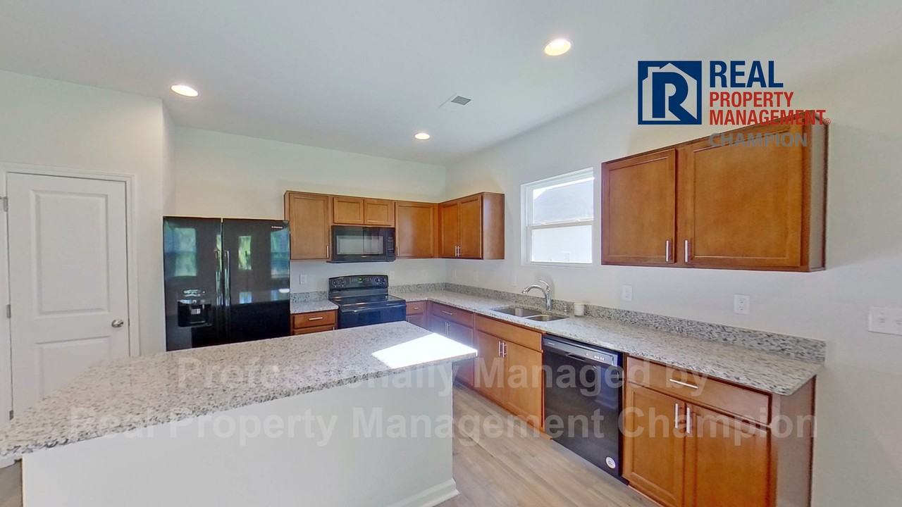 7363 Bellacroft Dr - Photo 6 of 25