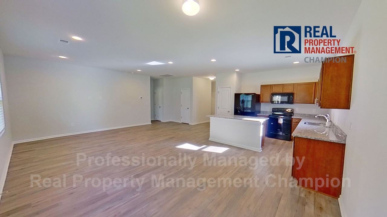 7363 Bellacroft Dr - Photo 7 of 25
