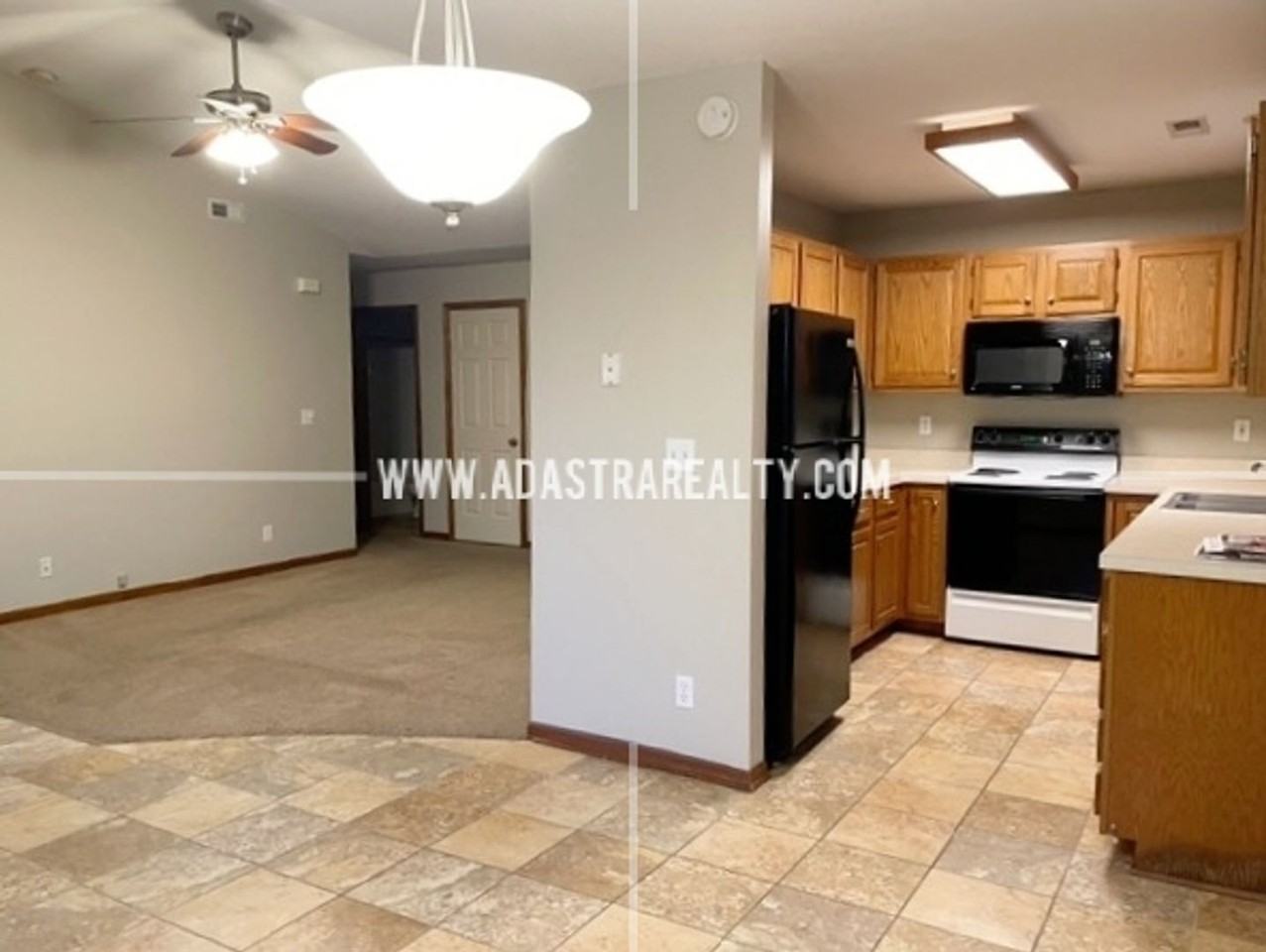 370 N Evergreen St - Photo 5 of 19