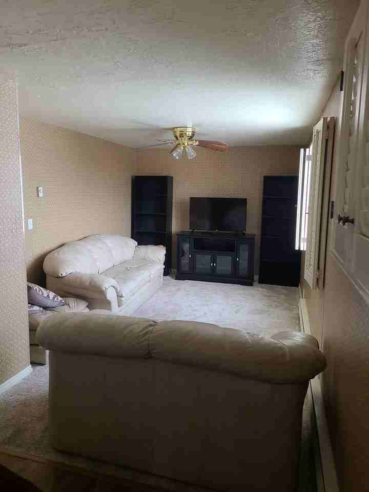 2916 Plumtree Dr #1G - Photo 2 of 12