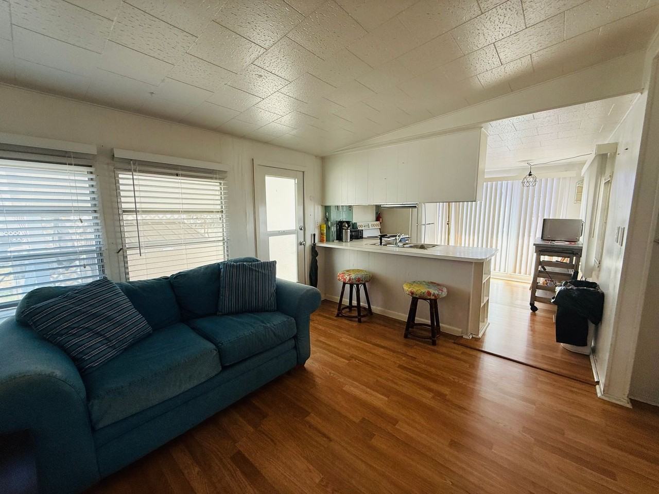 4851 W Gandy Blvd #L15 - Photo 7 of 37