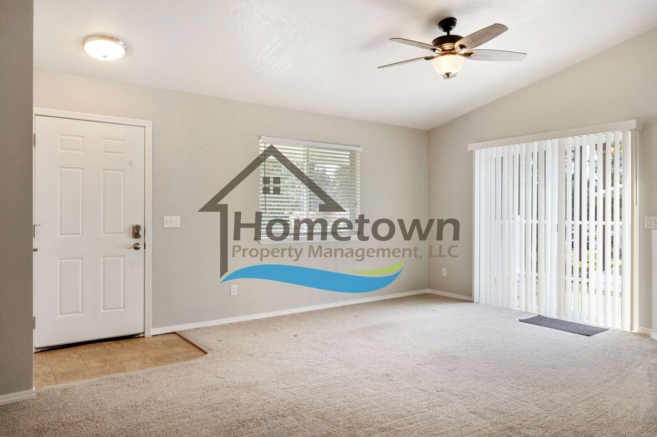 723 E Whispering Pines Ln - Photo 5 of 50