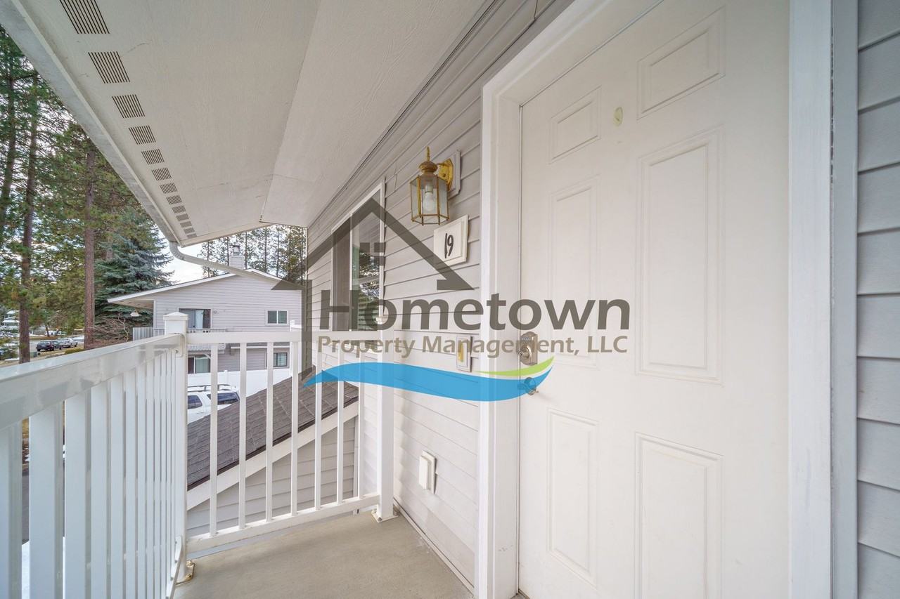 723 E Whispering Pines Ln - Photo 6 of 50