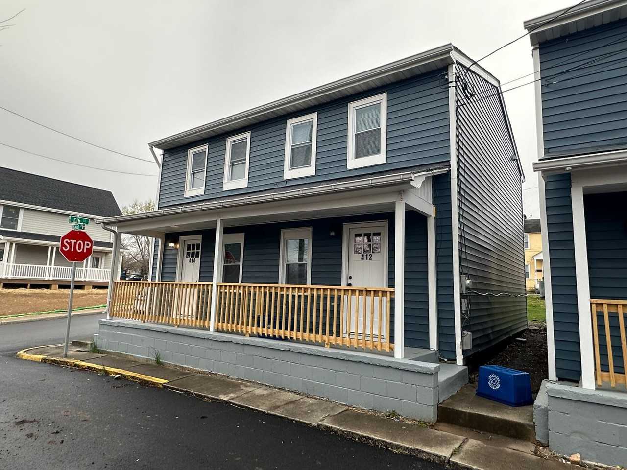 412 Diehl St - Photo 2 of 10