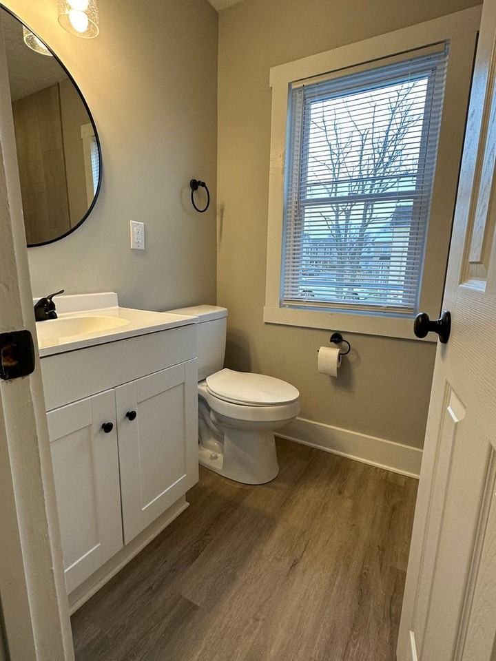 412 Diehl St - Photo 7 of 10
