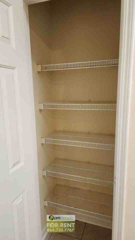 503 Mckenna Cir - Photo 5 of 18