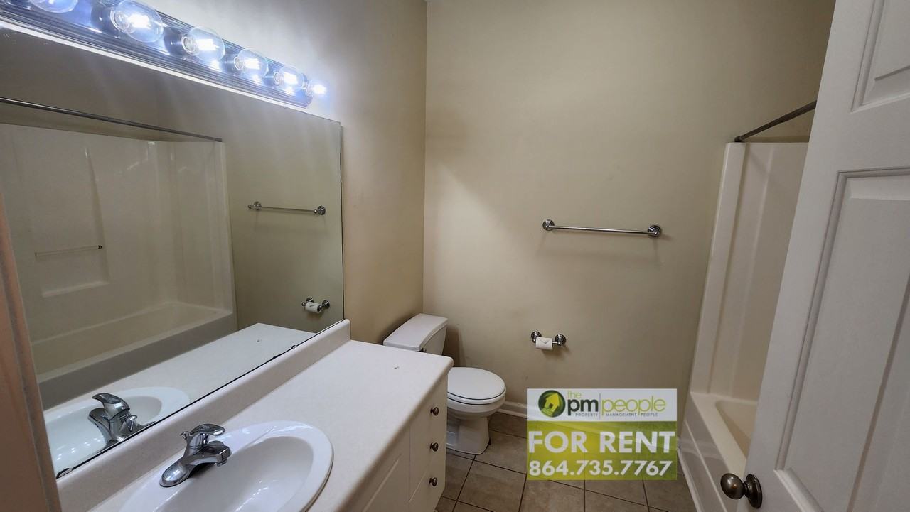 503 Mckenna Cir - Photo 7 of 18