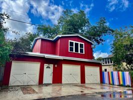featured image of 803 1/2 W Hopkins St