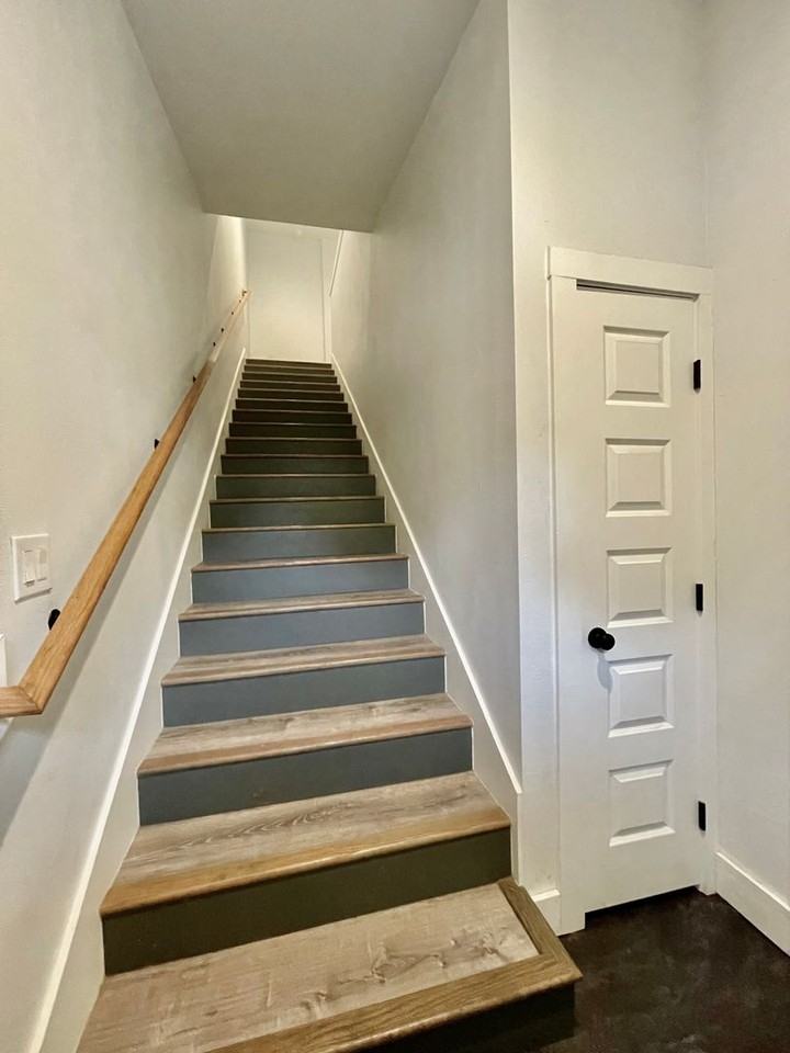 803 1/2 W Hopkins St - Photo 3 of 14