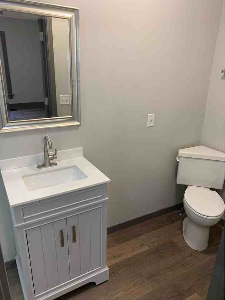 1004 Peach St - Photo 7 of 12