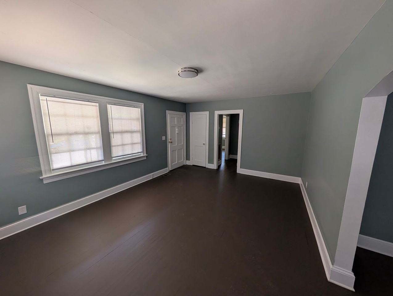 705 Randolph St S - Photo 3 of 20