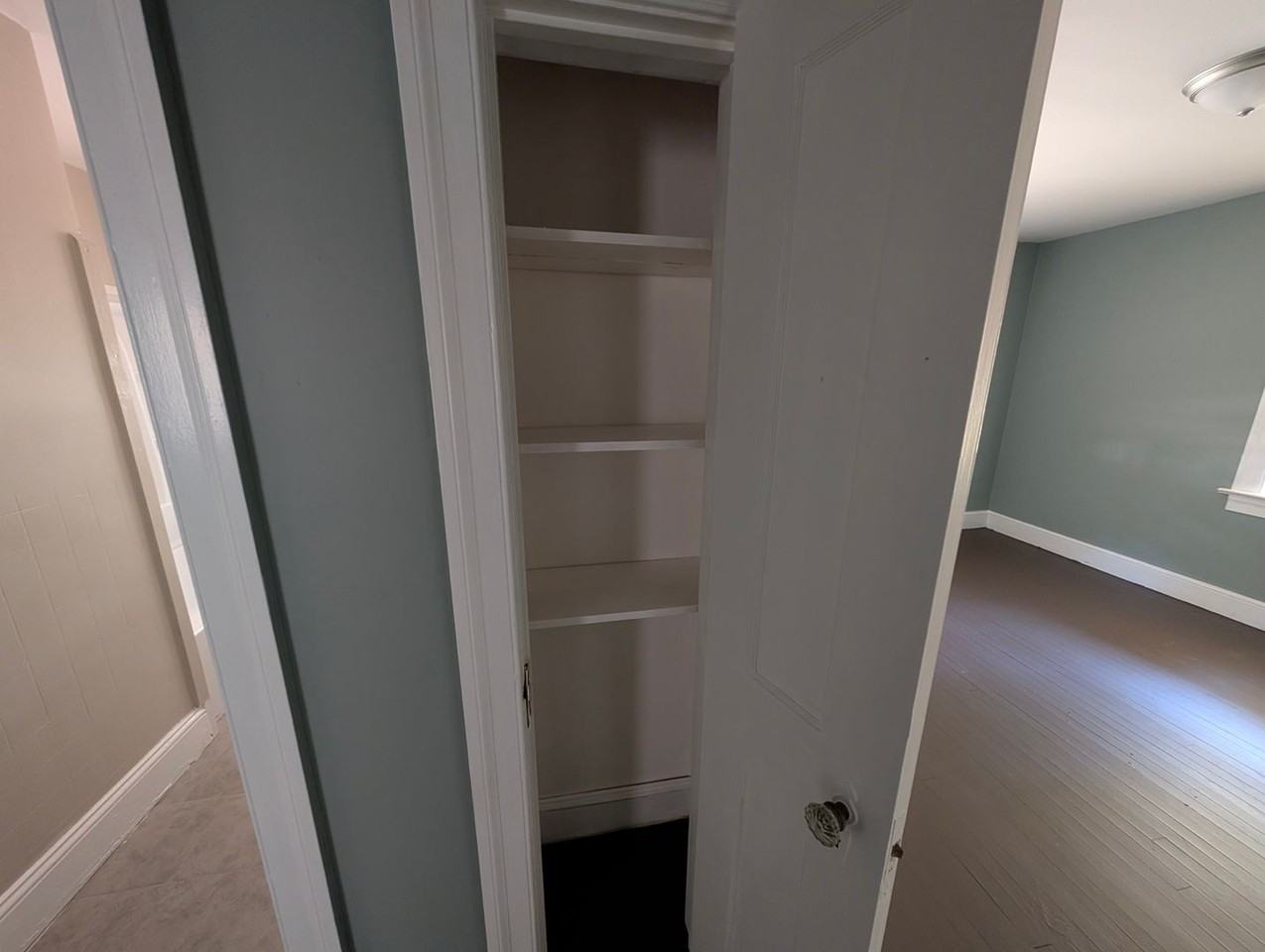 705 Randolph St S - Photo 7 of 20