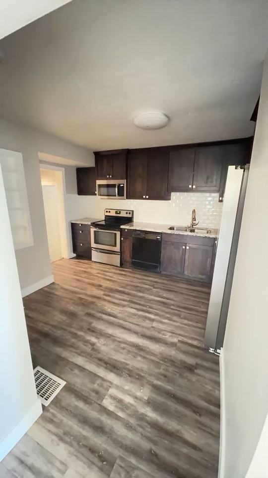 4480 W 5655 S - Photo 6 of 30