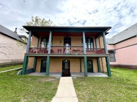 featured image of 721 11th Ave