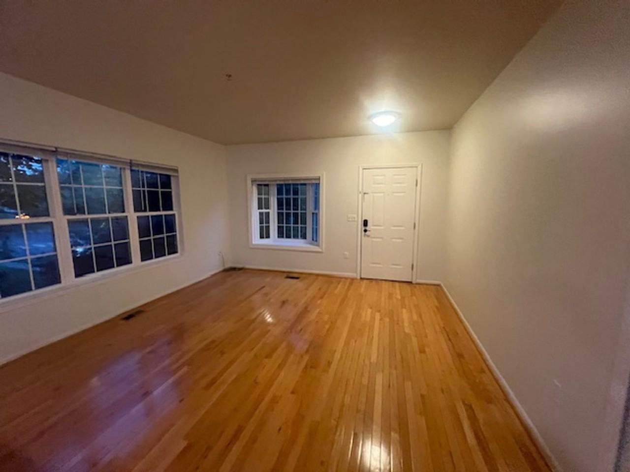 1053 Maiden Ln - Photo 2 of 9