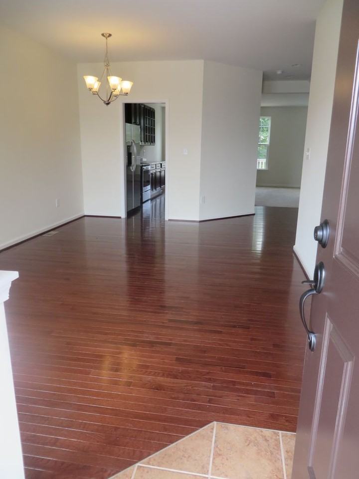 1232 Madison Ln - Photo 3 of 25