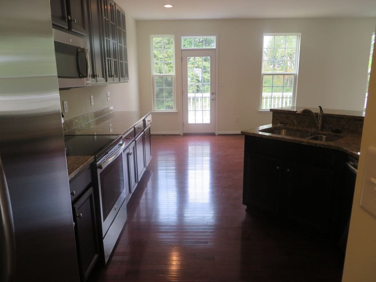 1232 Madison Ln - Photo 6 of 25