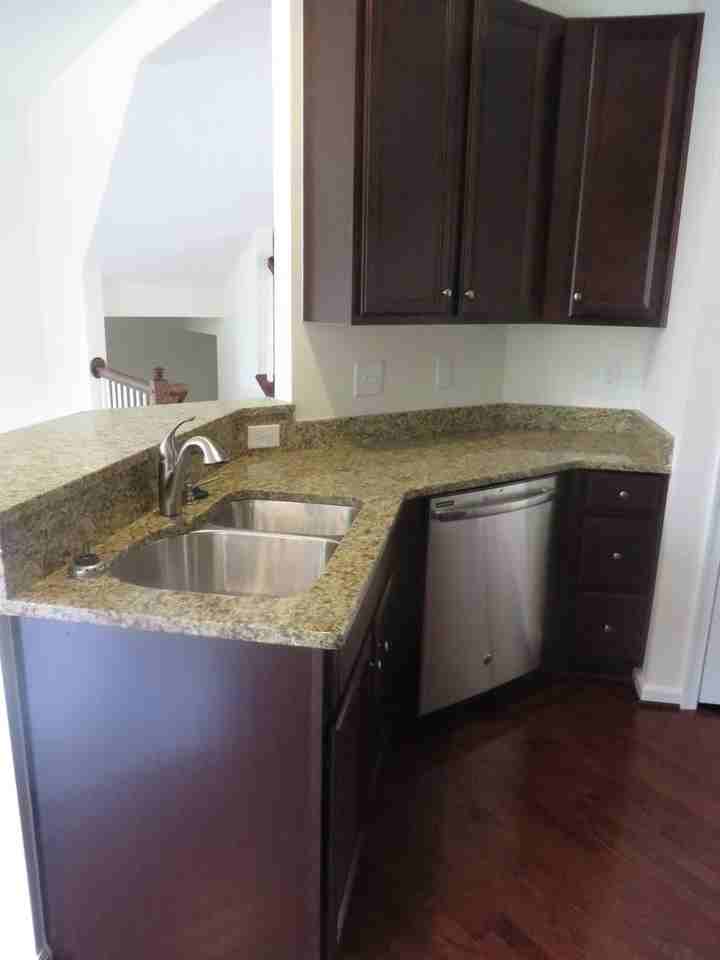 1232 Madison Ln - Photo 7 of 25