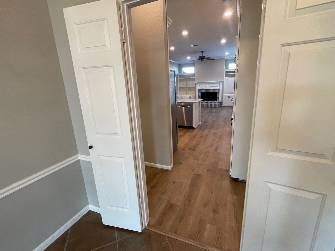 912 Telluride Dr - Photo 5 of 28