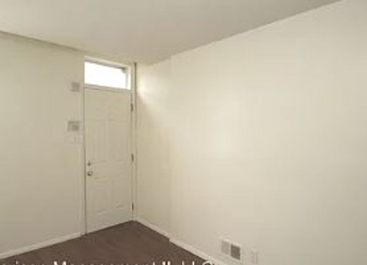 2312 Hunter St #1 - Photo 7 of 8