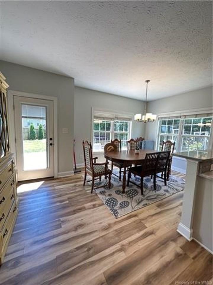 3505 Albert Ter - Photo 4 of 17