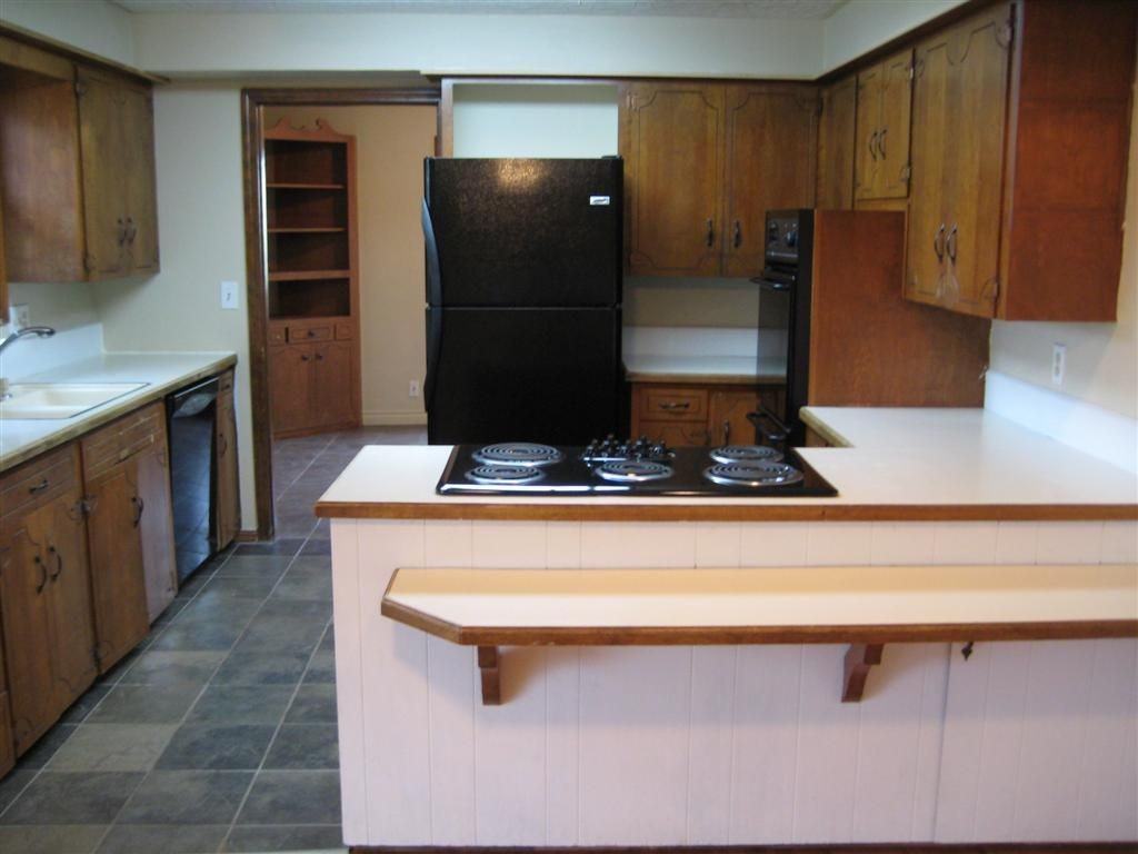 855 22nd Ave Nw - Photo 5 of 23