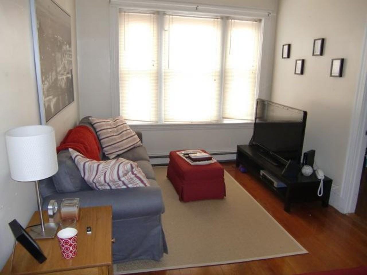 201 Winthrop Rd - Photo 2 of 24
