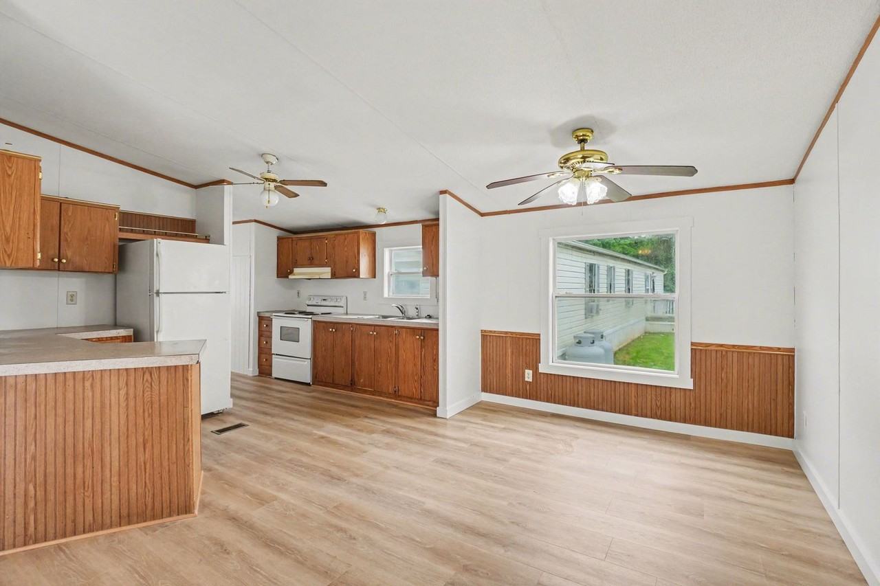 6801 Penn Ave - Photo 5 of 15