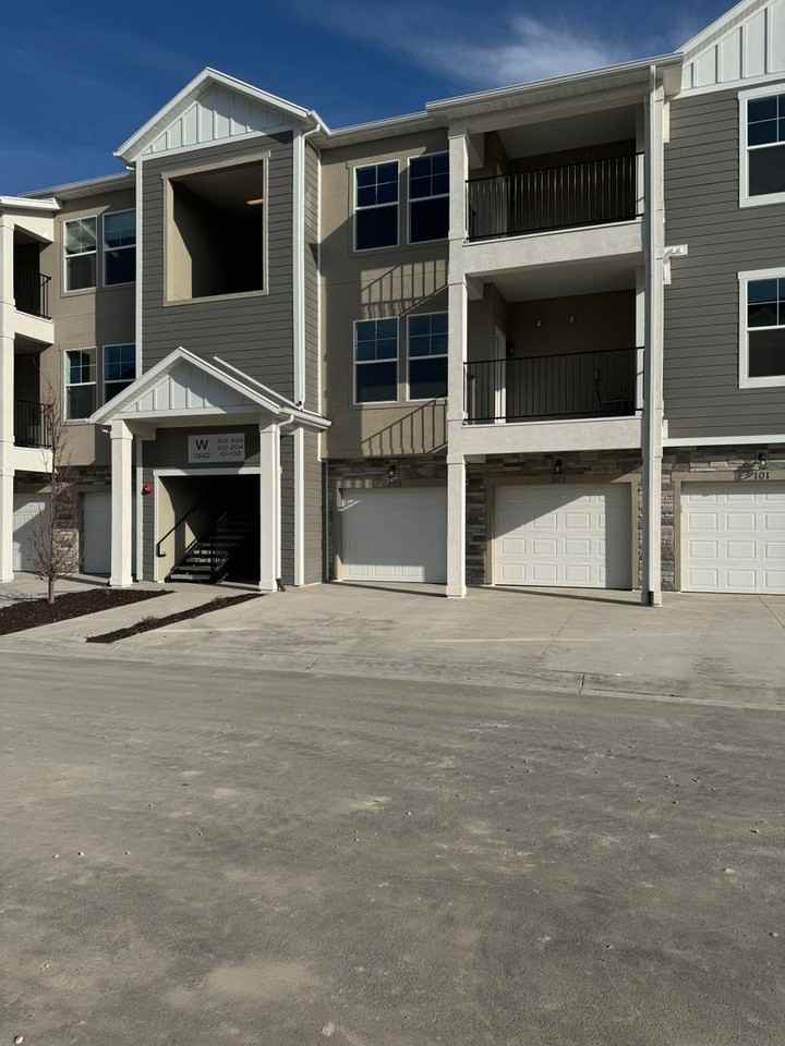 1342 N 3650 W - Photo 2 of 39