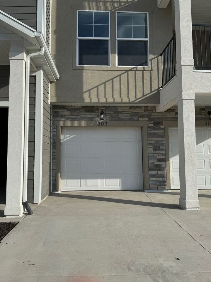 1342 N 3650 W - Photo 3 of 39