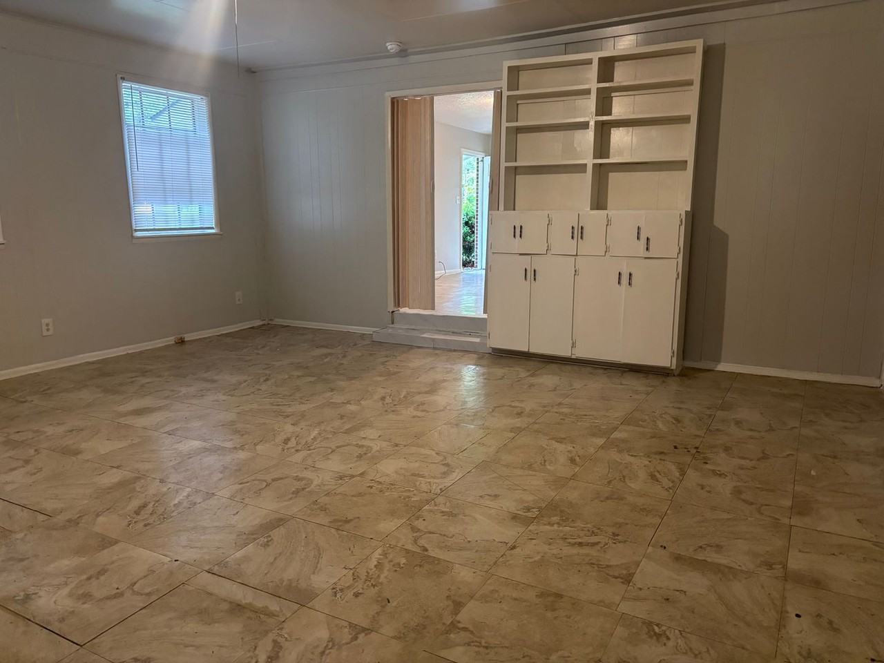 3160 Bienville Dr - Photo 4 of 16
