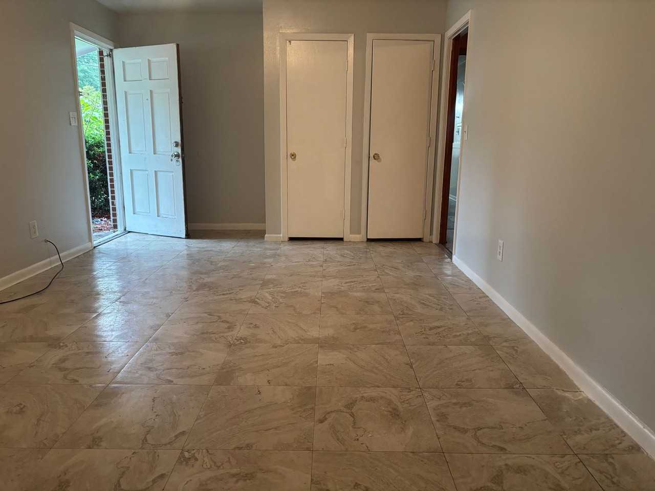 3160 Bienville Dr - Photo 5 of 16