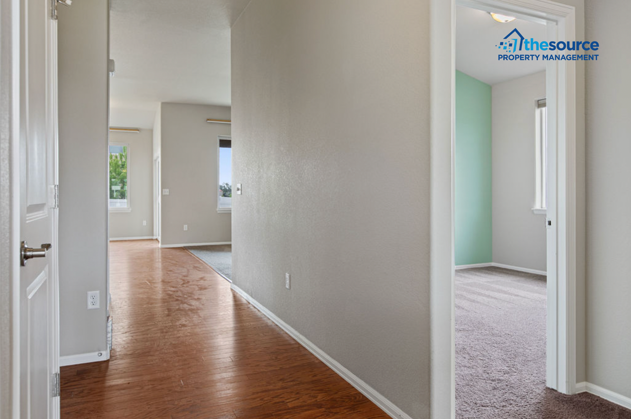 1003 Maplebrook Dr - Photo 4 of 34